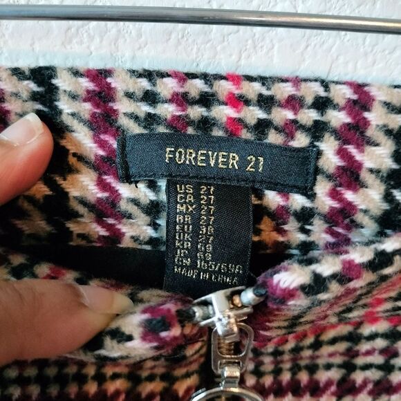 Burgundy Red  Multicolor Tweed Mini Skirt Front Zip Closure Design Sz 27 - Picture 2 of 4